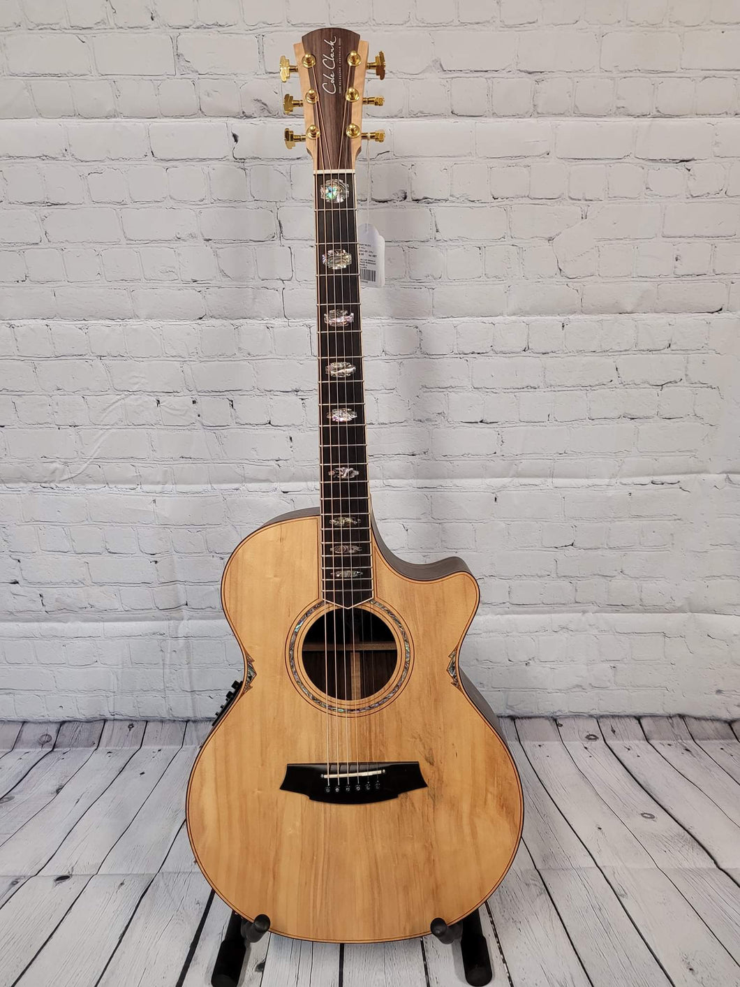 Cole Clark - Angel 3 - Grand Auditorium-Bunya Face Rosewood Back and Sides (CCAN3EC-BR)